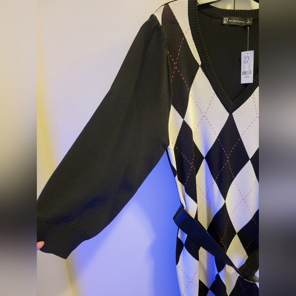 NY&Co argyle sweater dress - Picture 3 of 4